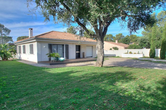 Image No.17-4 Bed House for sale