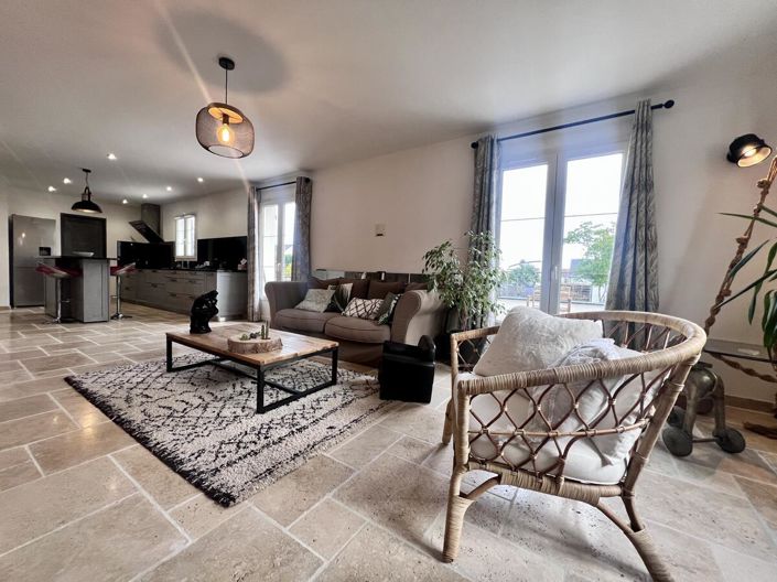 Image No.5-4 Bed House for sale