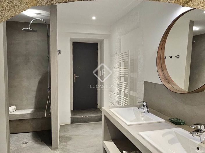 Image No.15-6 Bed House for sale