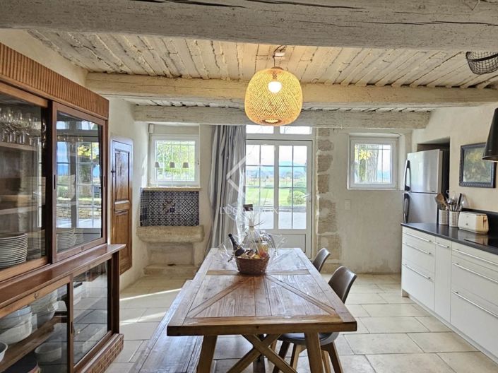 Image No.8-6 Bed House for sale