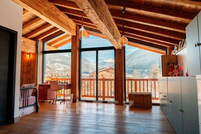 Image No.8-4 Bed House for sale