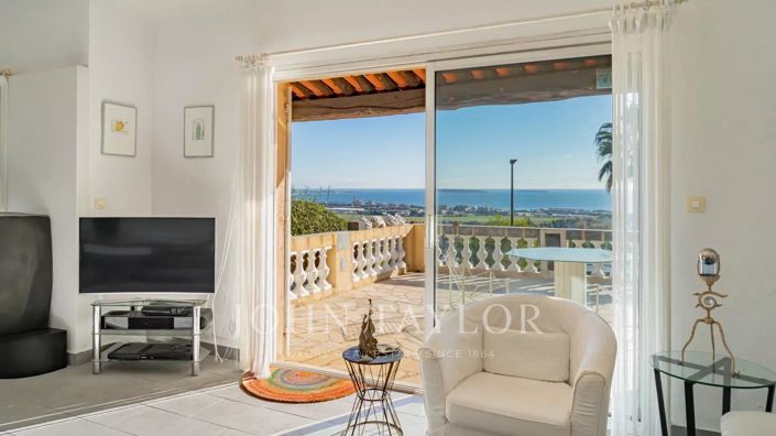 Image No.16-2 Bed House for sale