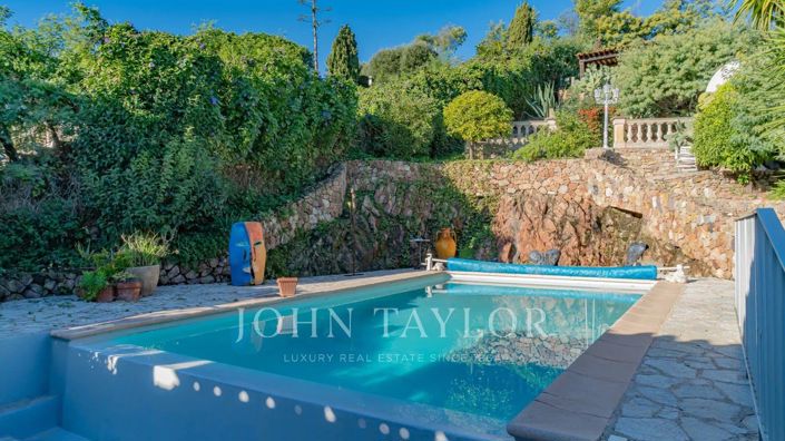 Image No.6-2 Bed House for sale