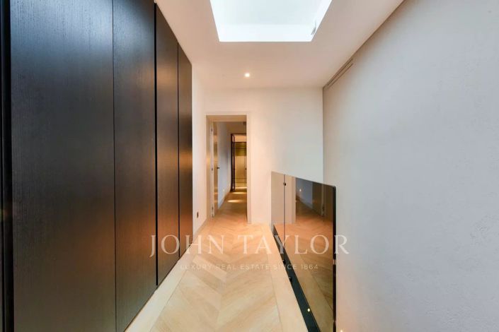 Image No.12-3 Bed Apartment for sale