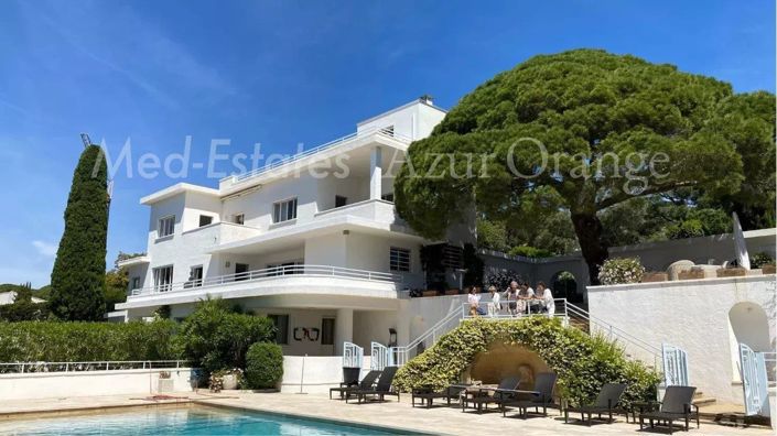 Image No.20-6 Bed House for sale