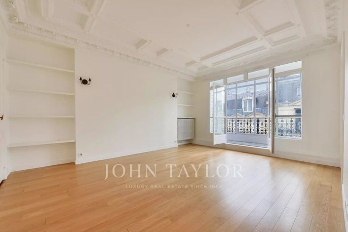 Image No.12-3 Bed Apartment for sale