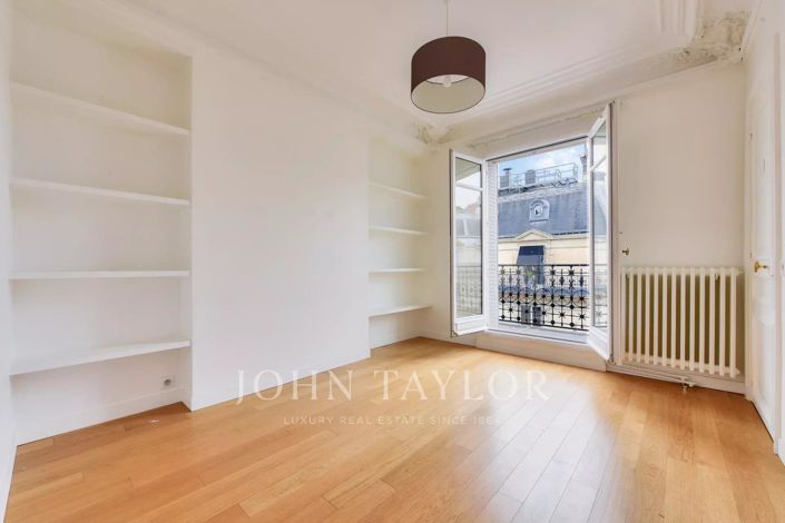 Image No.20-3 Bed Apartment for sale