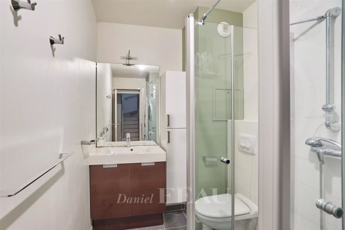 Image No.10-3 Bed Apartment for sale