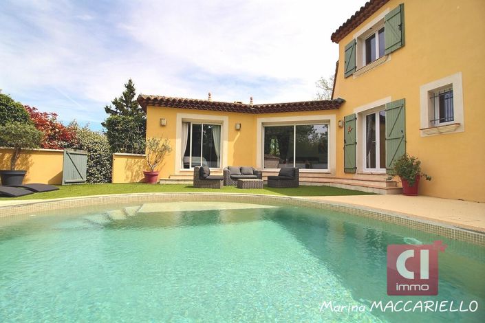 Image No.14-4 Bed House for sale