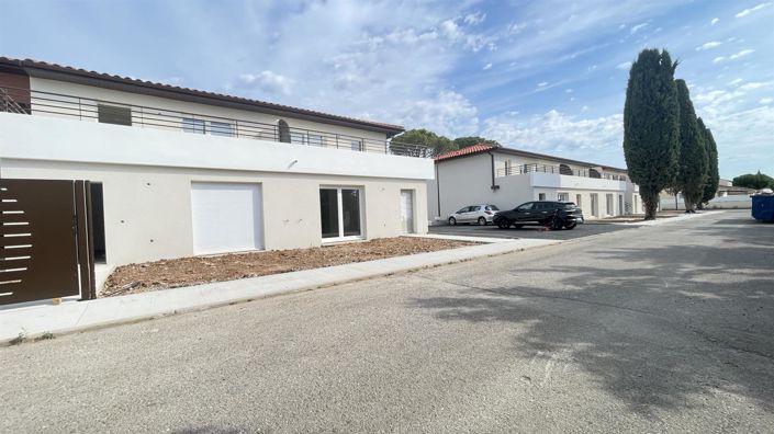 Image No.6-2 Bed House for sale