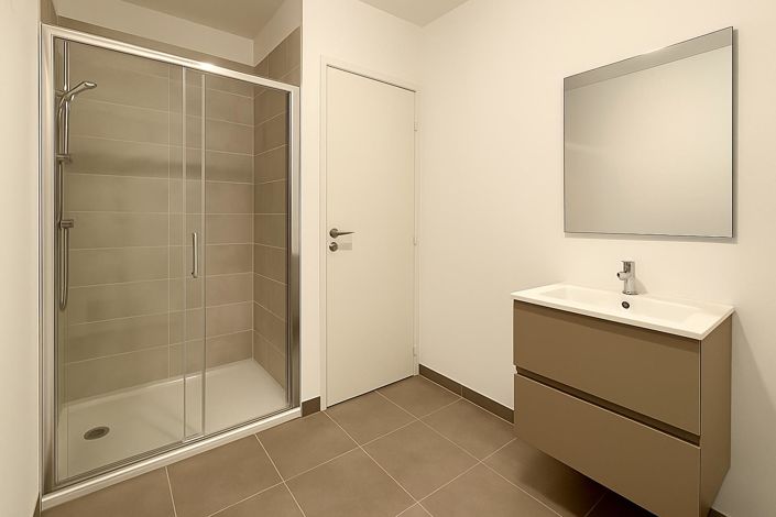 Image No.7-2 Bed House for sale