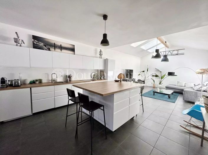 Image No.2-2 Bed House for sale