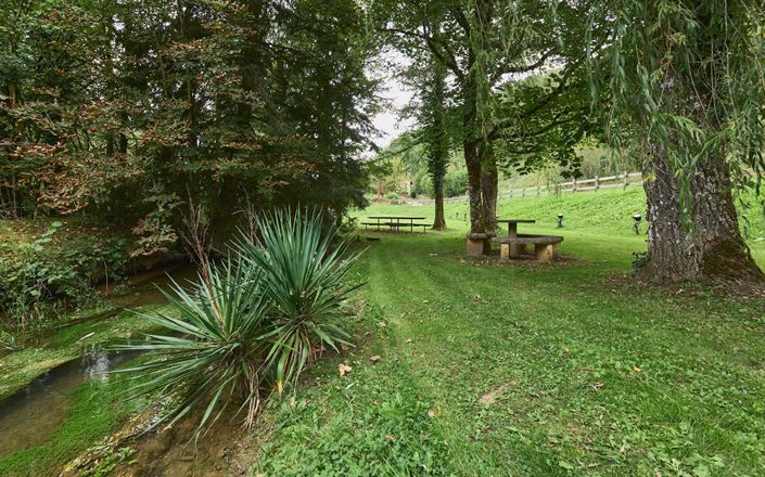 Image No.17-6 Bed House for sale