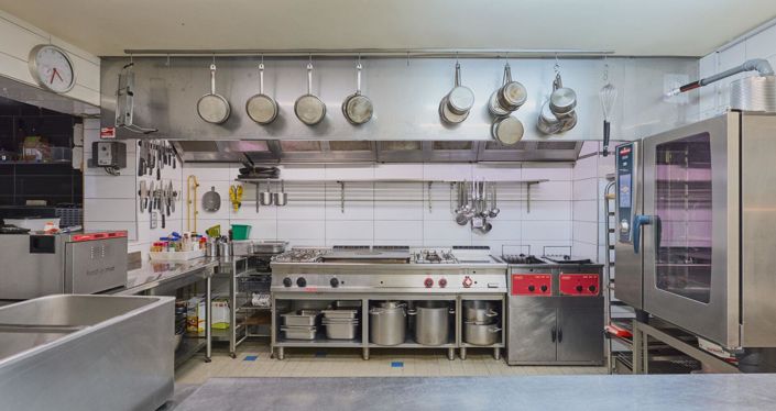 Image No.9-6 Bed House for sale