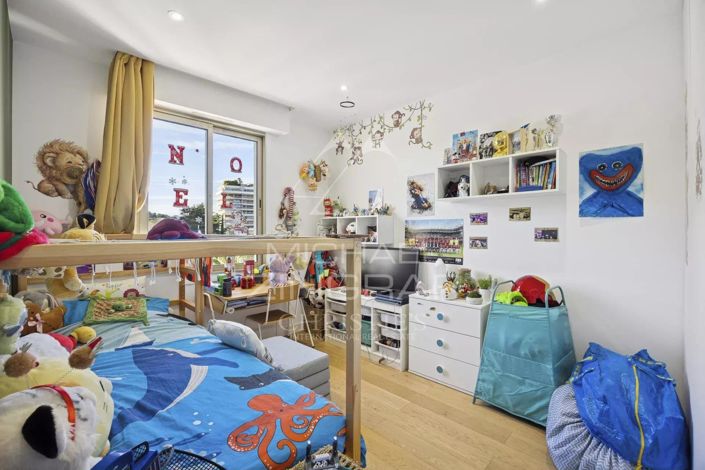 Image No.8-3 Bed Apartment for sale