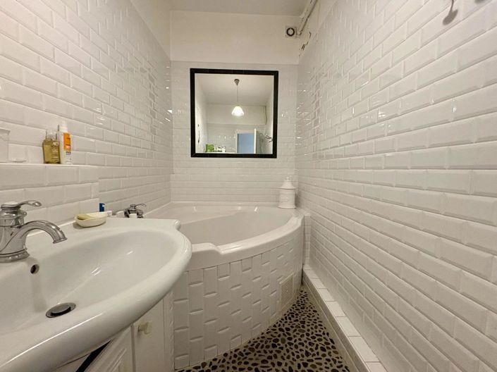 Image No.5-Apartment for sale