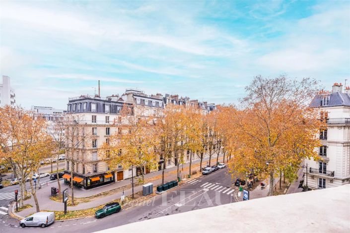 Image No.21-3 Bed Apartment for sale