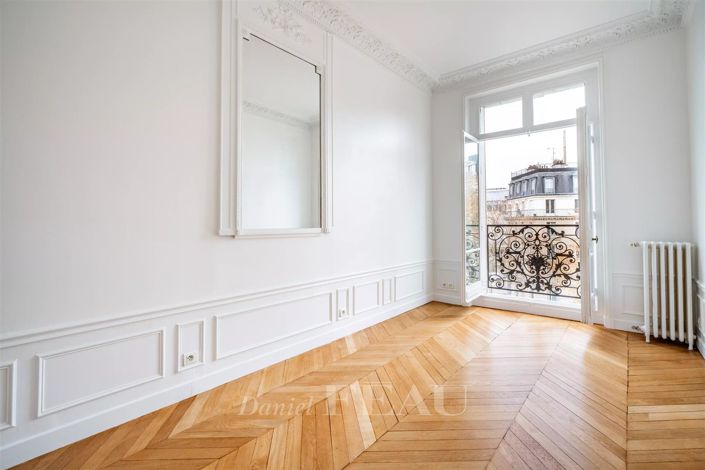 Image No.22-3 Bed Apartment for sale