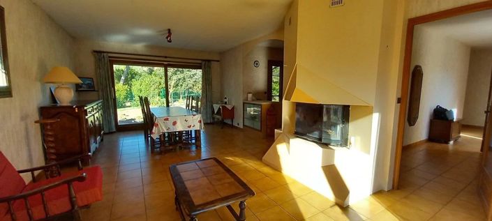 Image No.7-3 Bed House for sale