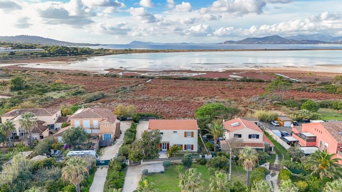 Image No.2-5 Bed House for sale