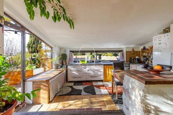 Image No.4-Maison de 2 chambres à vendre à Roussillon