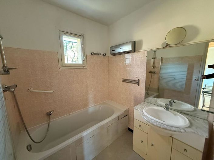 Image No.11-1 Bed House for sale