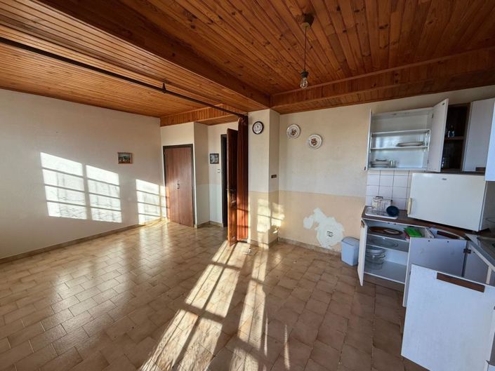 Image No.18-1 Bed House for sale