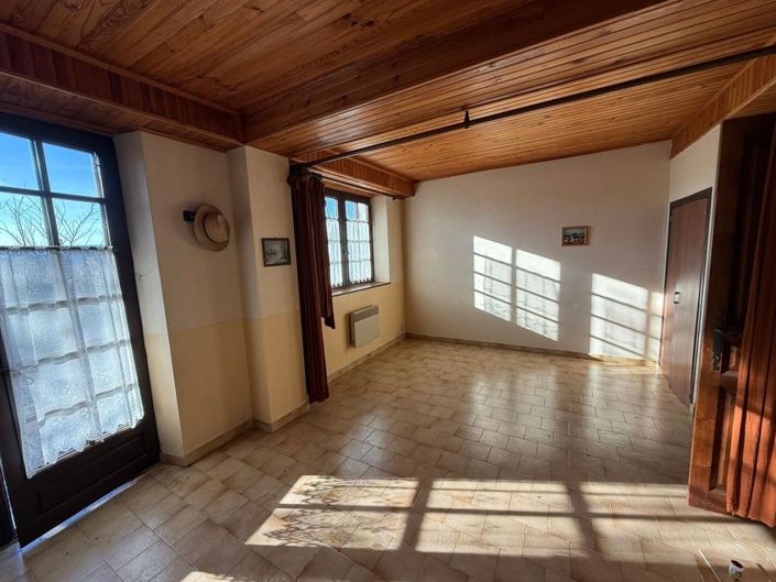 Image No.19-1 Bed House for sale