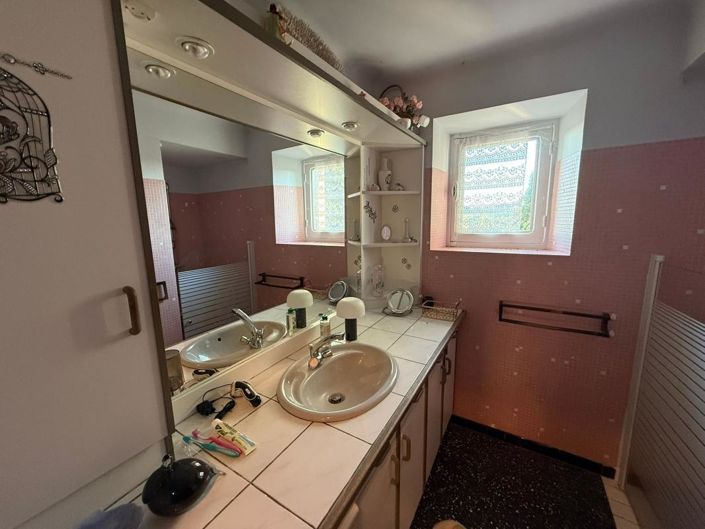 Image No.9-1 Bed House for sale