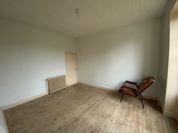 Image No.8-3 Bed House for sale