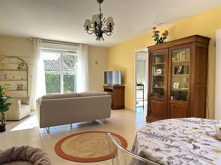 Image No.10-4 Bed House for sale