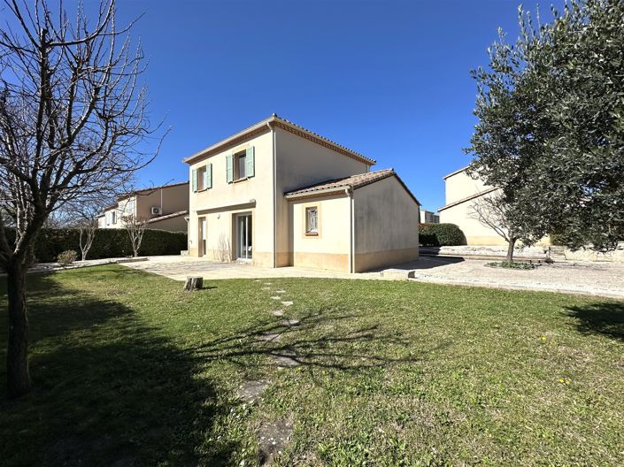 Image No.2-4 Bed House for sale