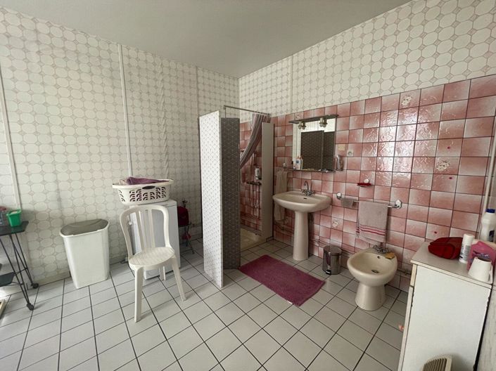 Image No.11-5 Bed House for sale