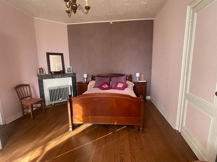 Image No.12-5 Bed House for sale