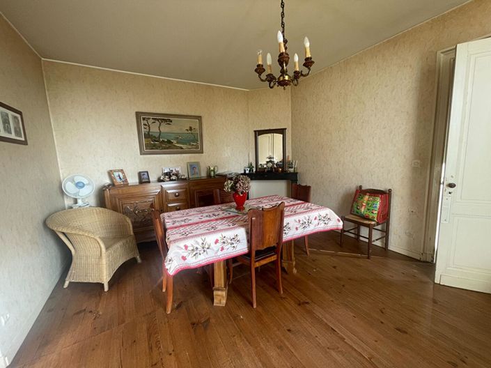 Image No.13-5 Bed House for sale