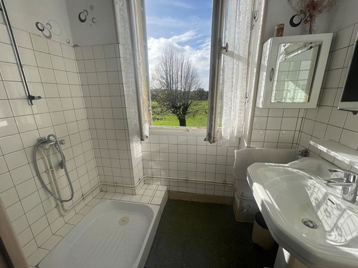 Image No.9-5 Bed House for sale