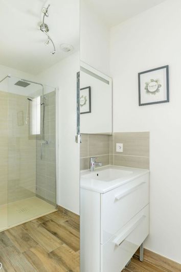 Image No.10-4 Bed Property for sale