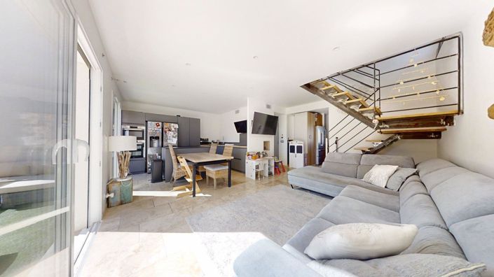 Image No.4-4 Bed House for sale