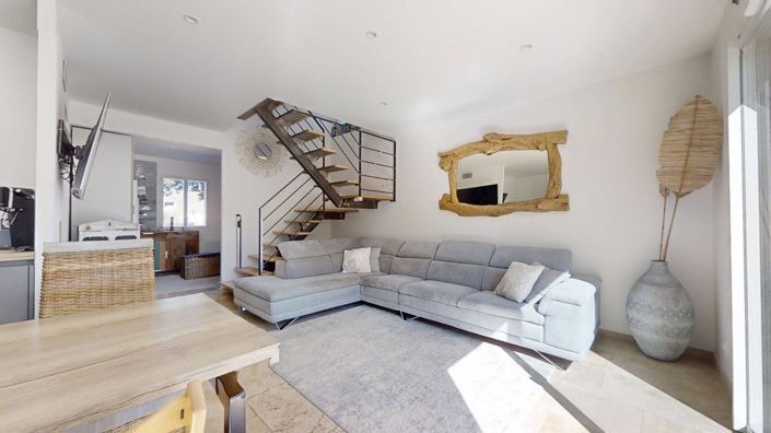 Image No.7-4 Bed House for sale