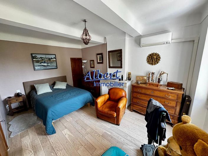 Image No.12-4 Bed House for sale