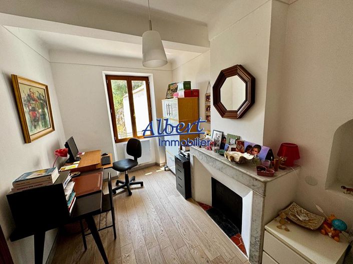 Image No.13-4 Bed House for sale