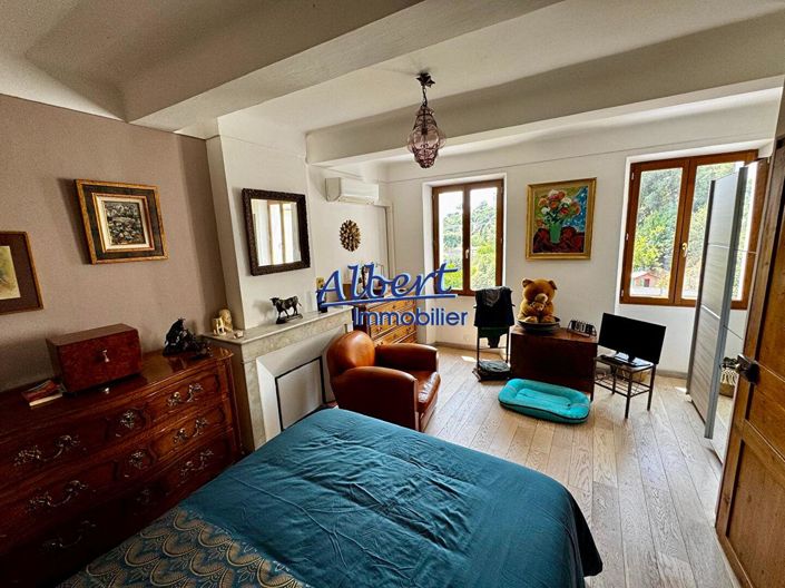 Image No.15-4 Bed House for sale