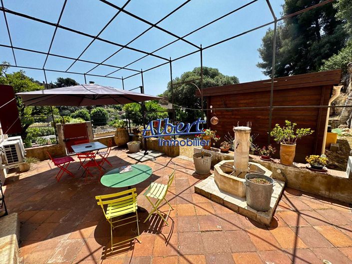 Image No.18-4 Bed House for sale