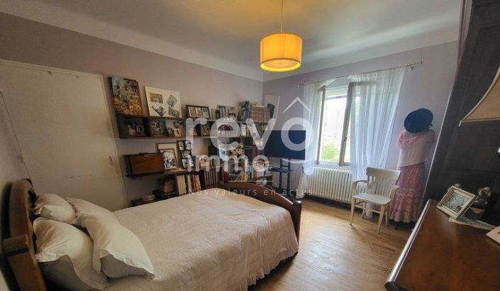 Image No.10-4 Bed House for sale