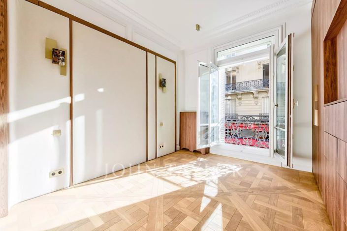 Image No.15-3 Bed Apartment for sale