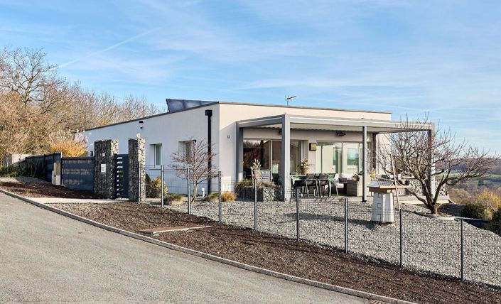 Image No.4-4 Bed House for sale