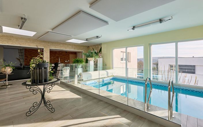 Image No.8-4 Bed House for sale