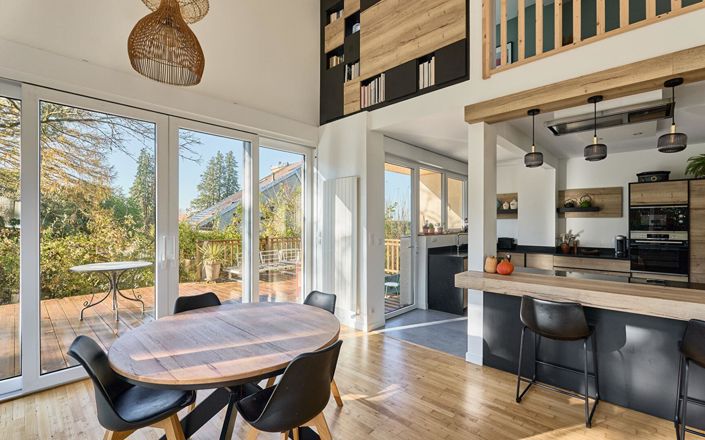 Image No.3-4 Bed House for sale