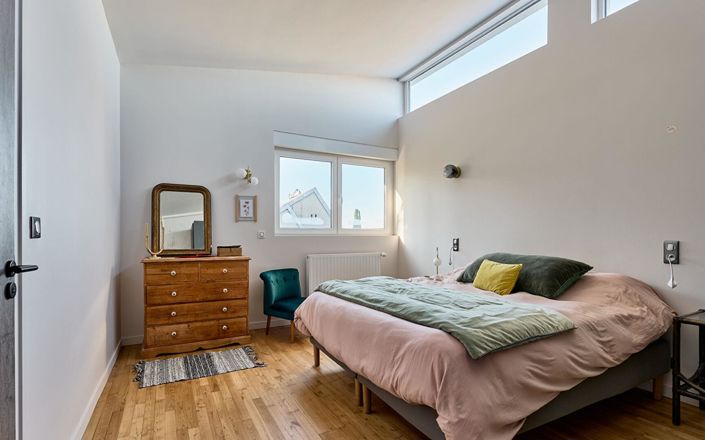 Image No.6-4 Bed House for sale