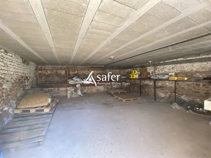 Image No.10-6 Bed House for sale